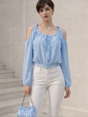 H & M | Baby Blue Cold Shoulder Blouse – Cropped  Cotton Linen Blend